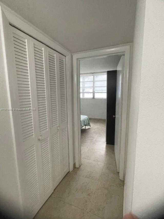 Small Image of 2920 POINT EAST DR #N106, Aventura Number 43