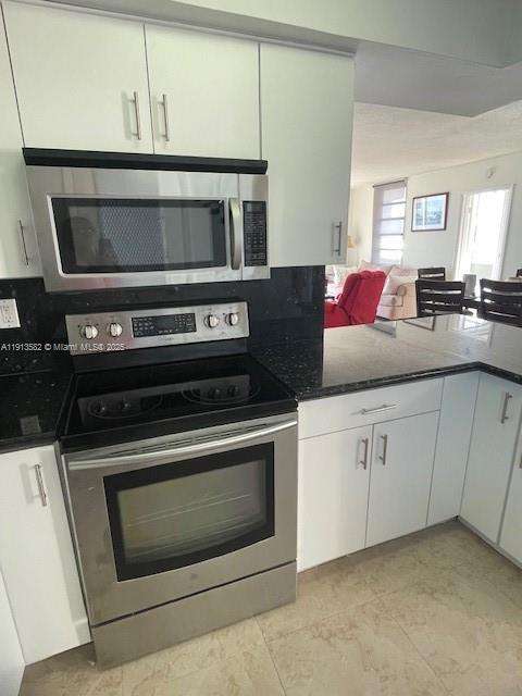 Small Image of 2920 POINT EAST DR #N106, Aventura Number 6