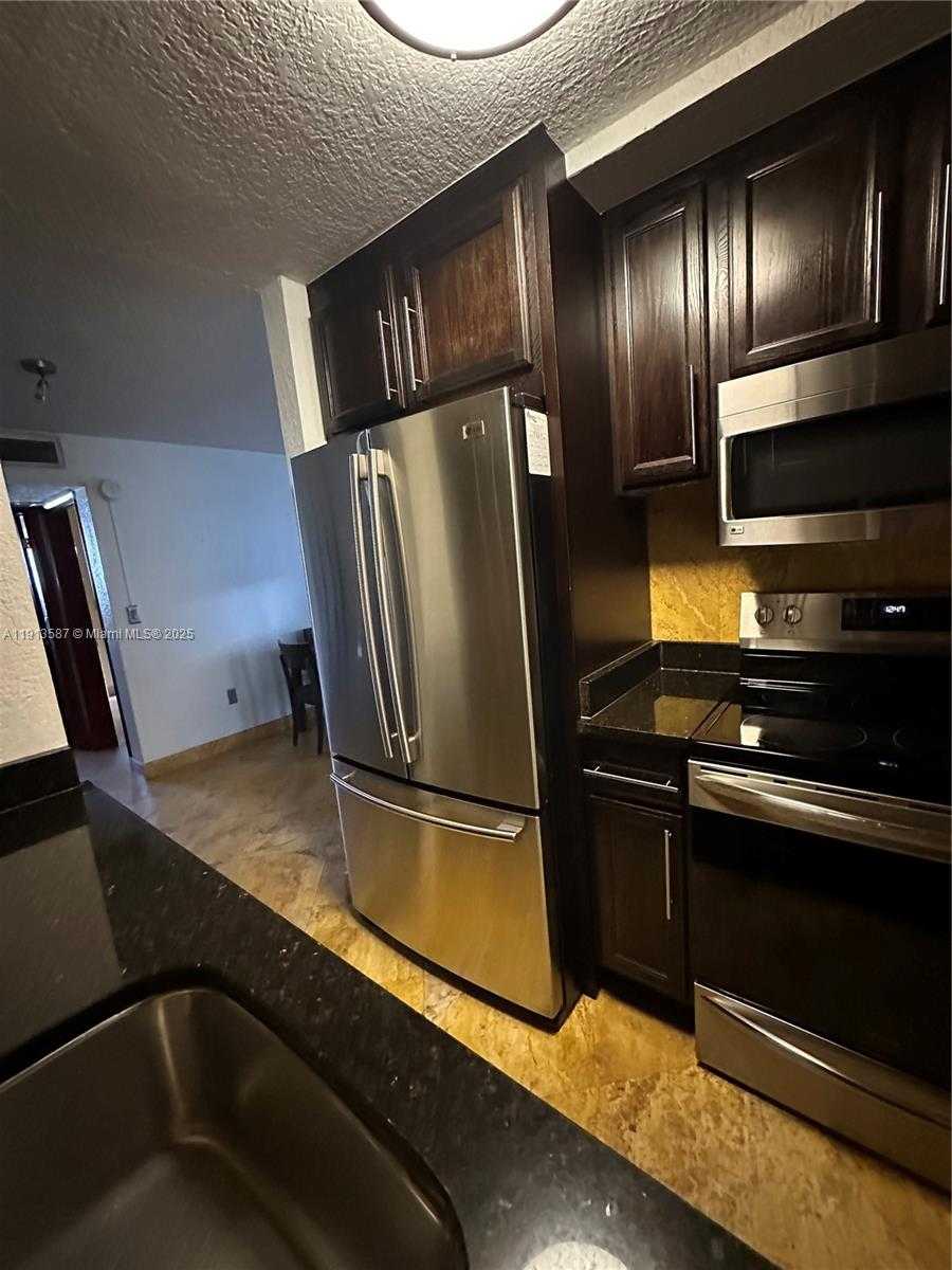 Small Image of 2465 SOUTH WEST 18TH AVE #3308, Miami Number 7