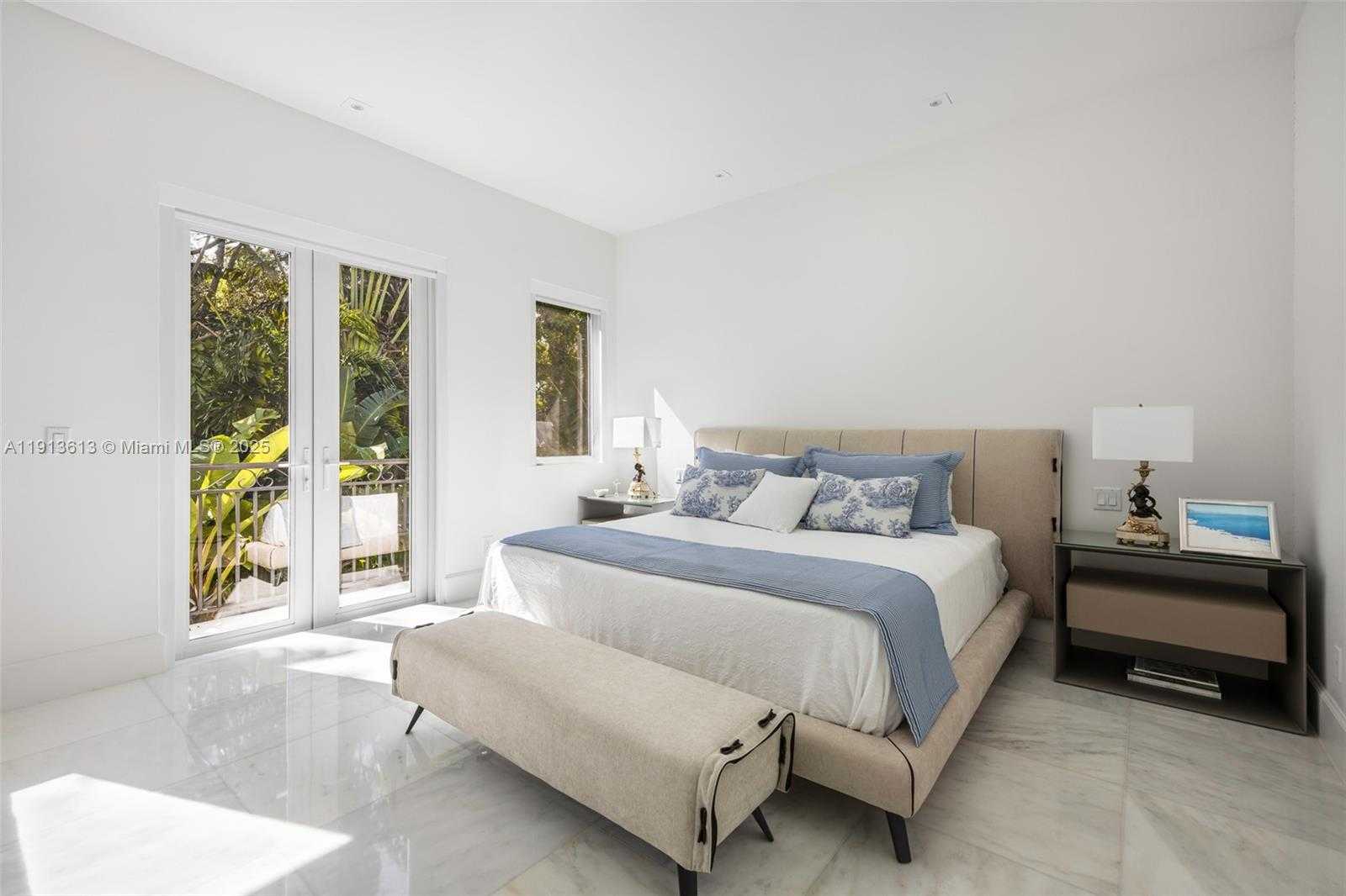 Small Image of 2760 BRICKELL CT #2760, Miami Number 15