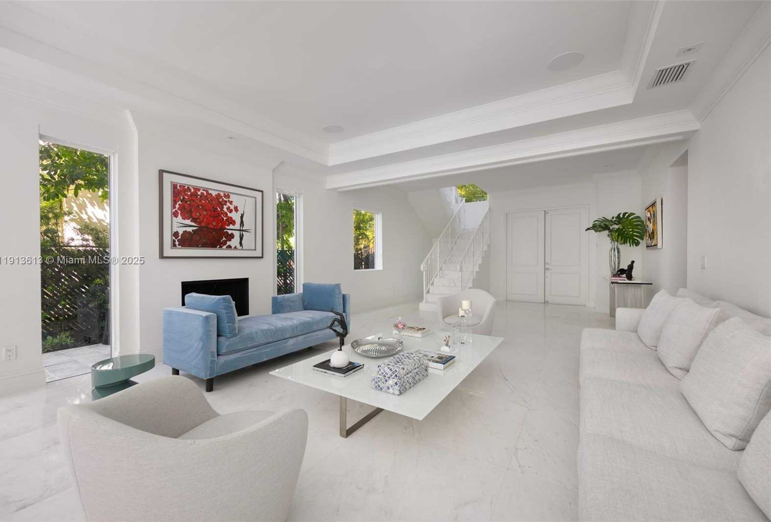 Small Image of 2760 BRICKELL CT #2760, Miami Number 4