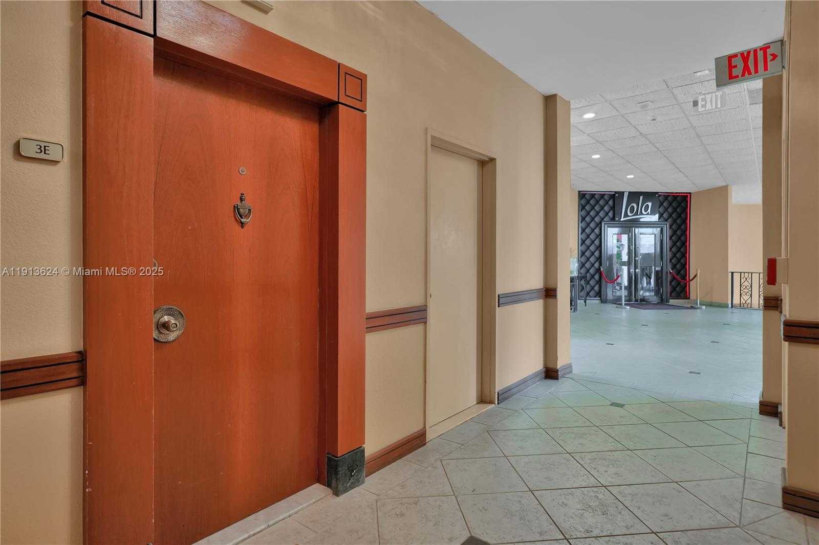 Small Image of 5555 COLLINS AVE #3E, Miami Beach Number 23