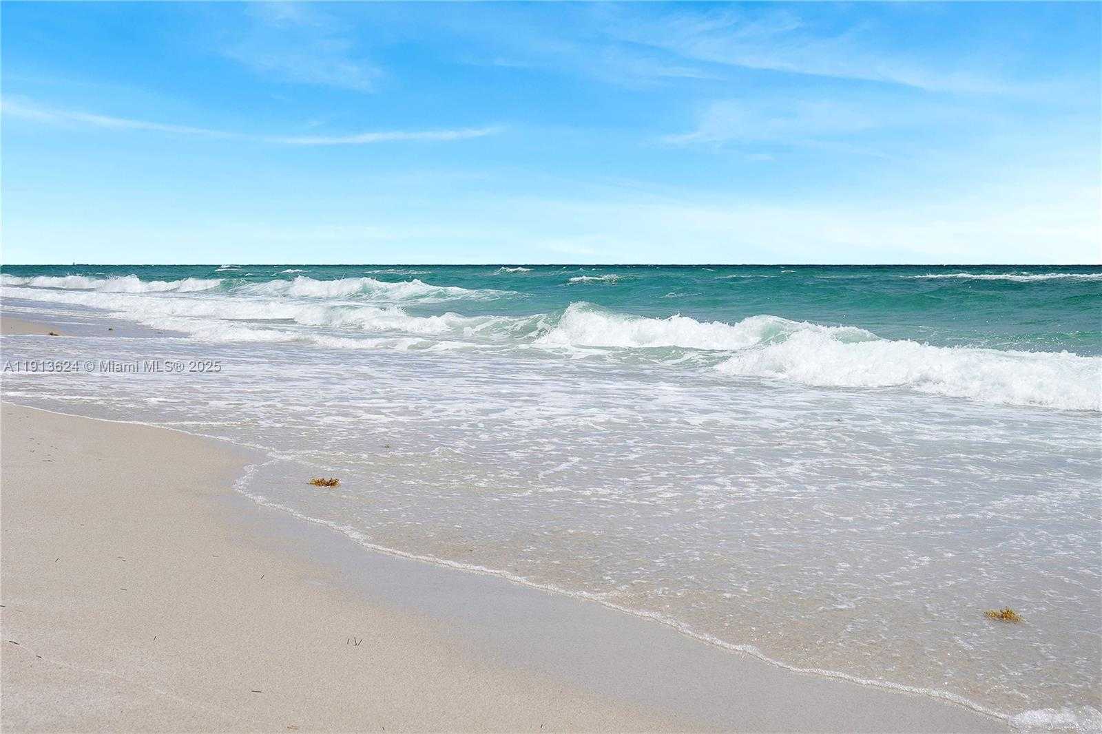 Small Image of 5555 COLLINS AVE #3E, Miami Beach Number 35