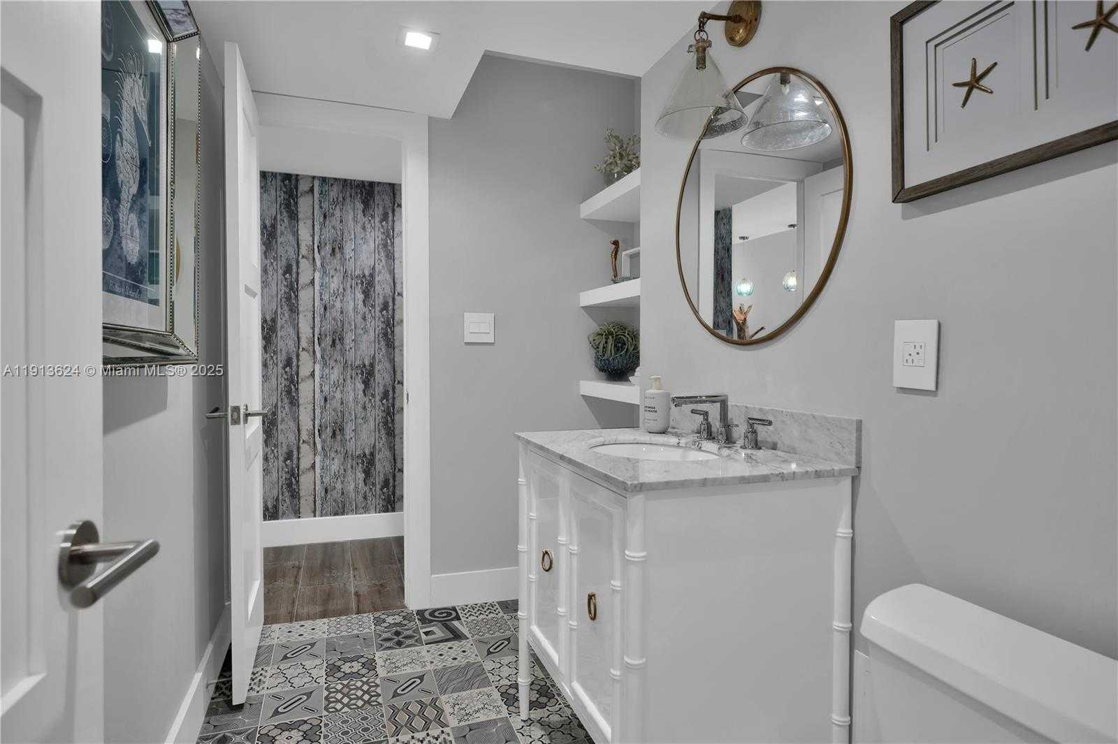 Small Image of 5555 COLLINS AVE #3E, Miami Beach Number 7