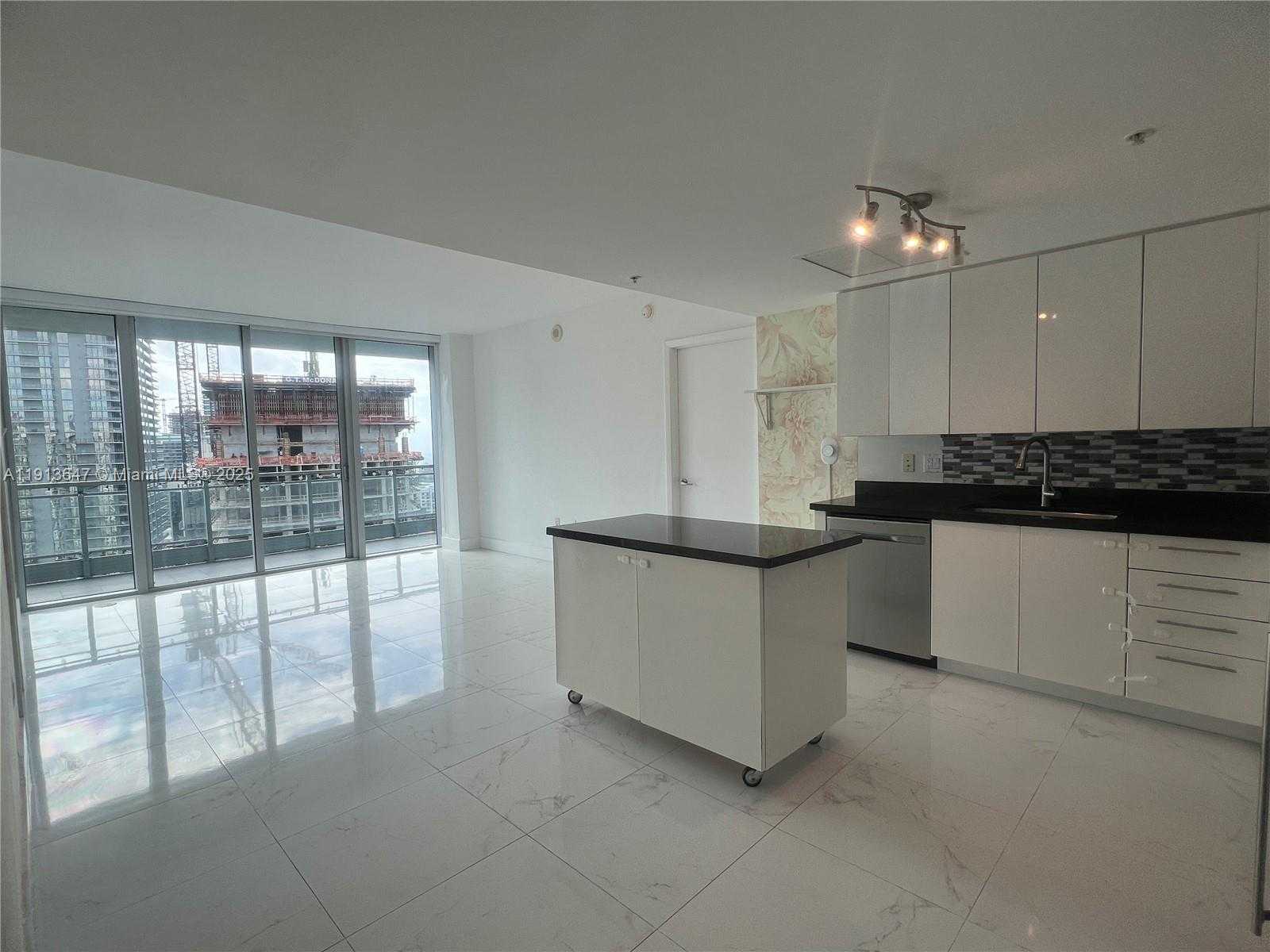 Small Image of 92 SOUTH WEST 3RD ST #3803, Miami Number 6