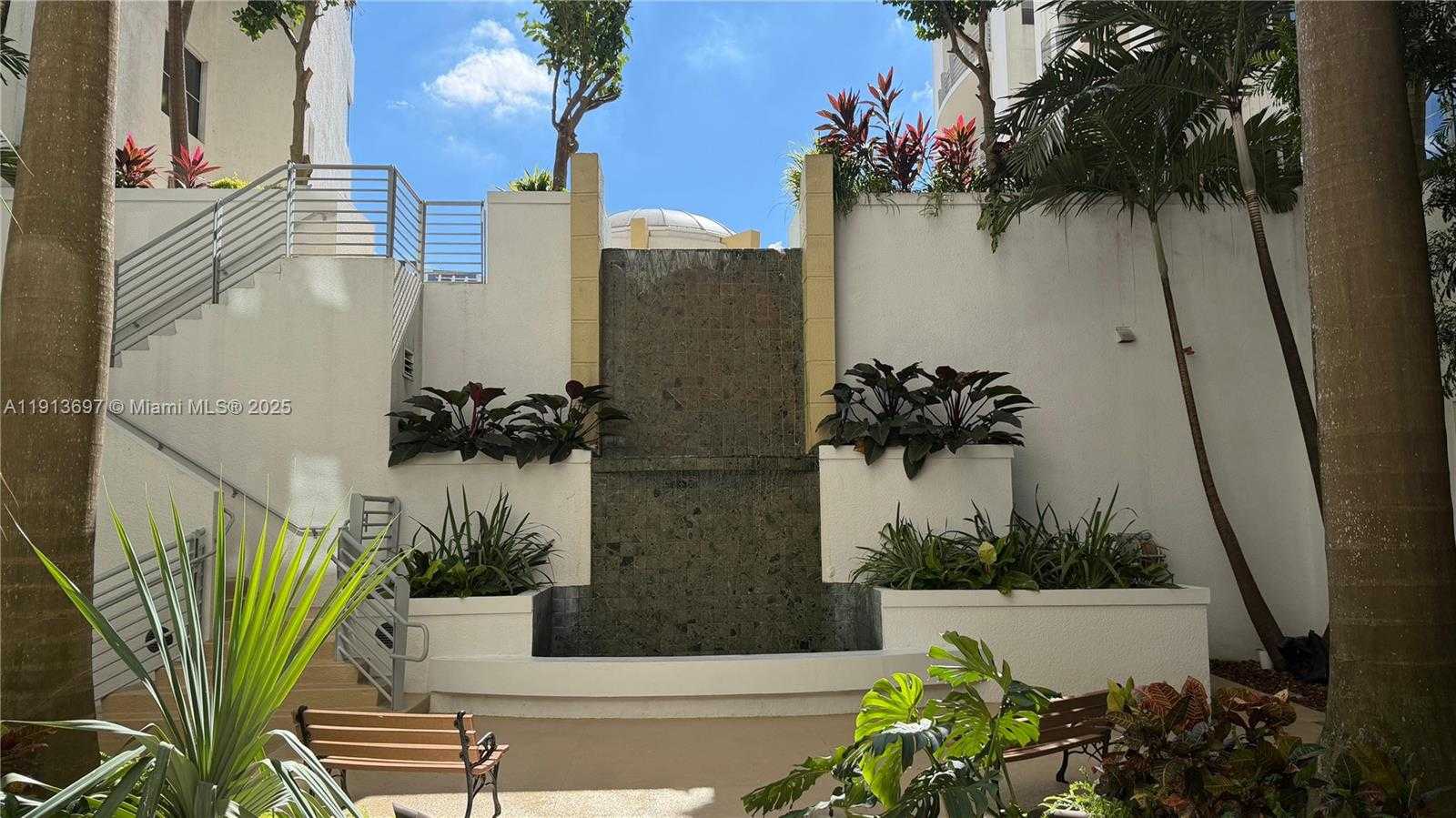 Small Image of 1830 RADIUS DR #626, Hollywood Number 9