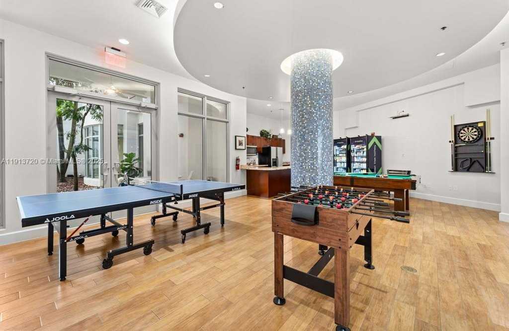 Small Image of 1830 RADIUS DR #718, Hollywood Number 11