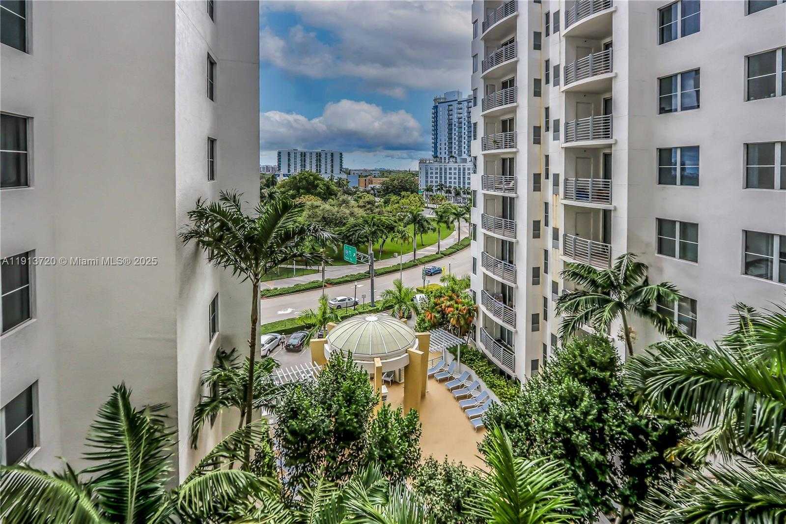 Small Image of 1830 RADIUS DR #718, Hollywood Number 8