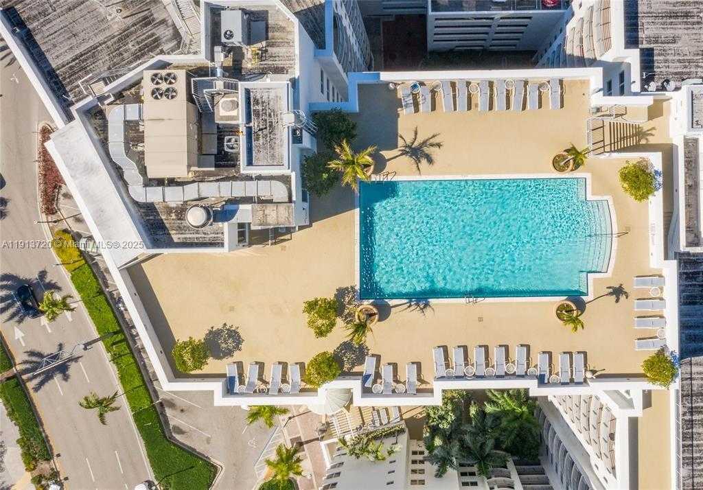 Small Image of 1830 RADIUS DR #718, Hollywood Number 9