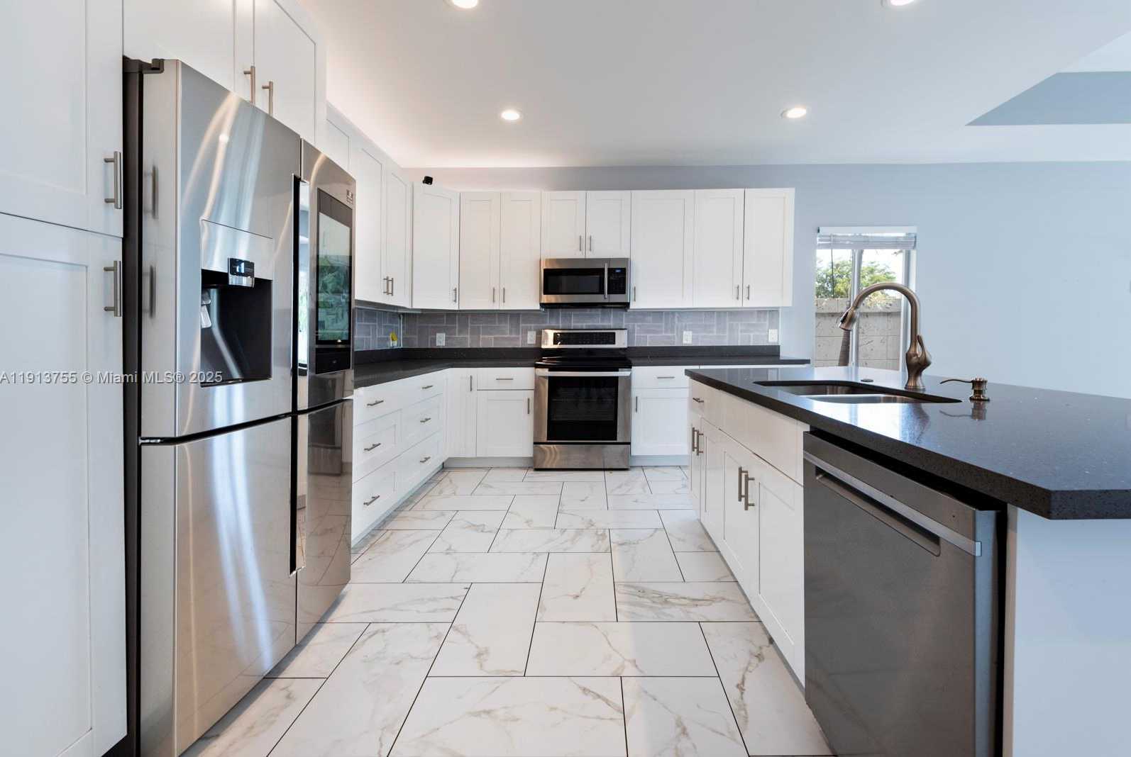 Small Image of 4920 NORTH EAST 1ST TER, Oakland Park Number 15