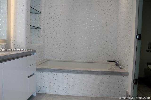 Small Image of 16901 COLLINS AVE #1202, Sunny Isles Beach Number 17