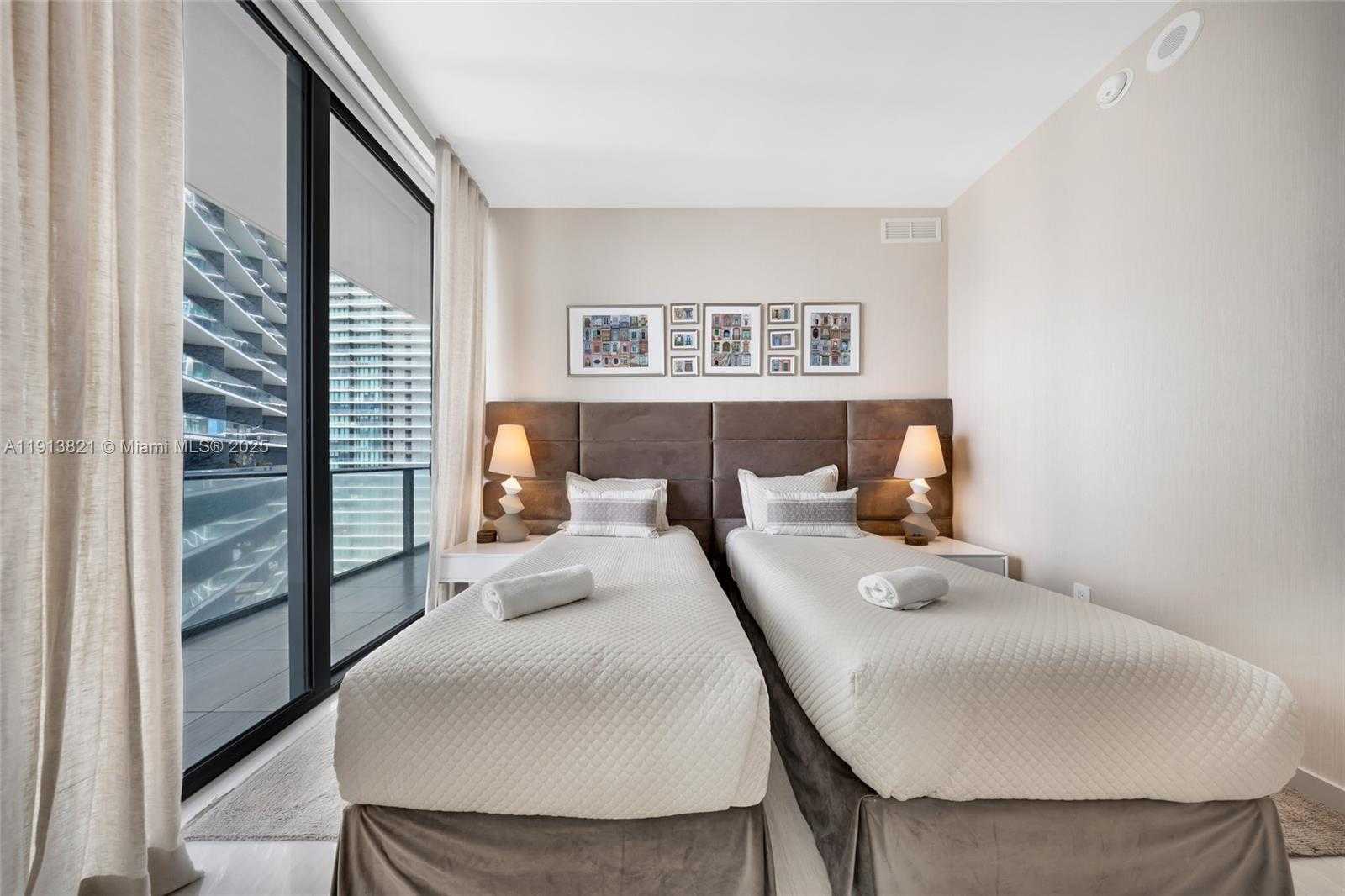 Small Image of 480 NORTH EAST 31ST ST #2807, Miami Number 13