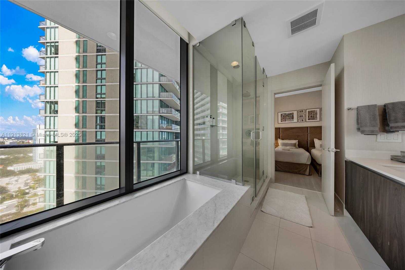 Small Image of 480 NORTH EAST 31ST ST #2807, Miami Number 16