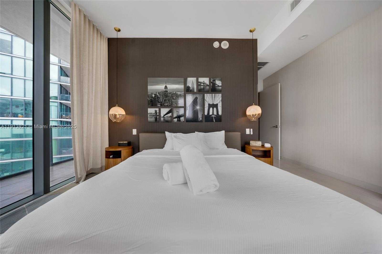 Small Image of 480 NORTH EAST 31ST ST #2807, Miami Number 22