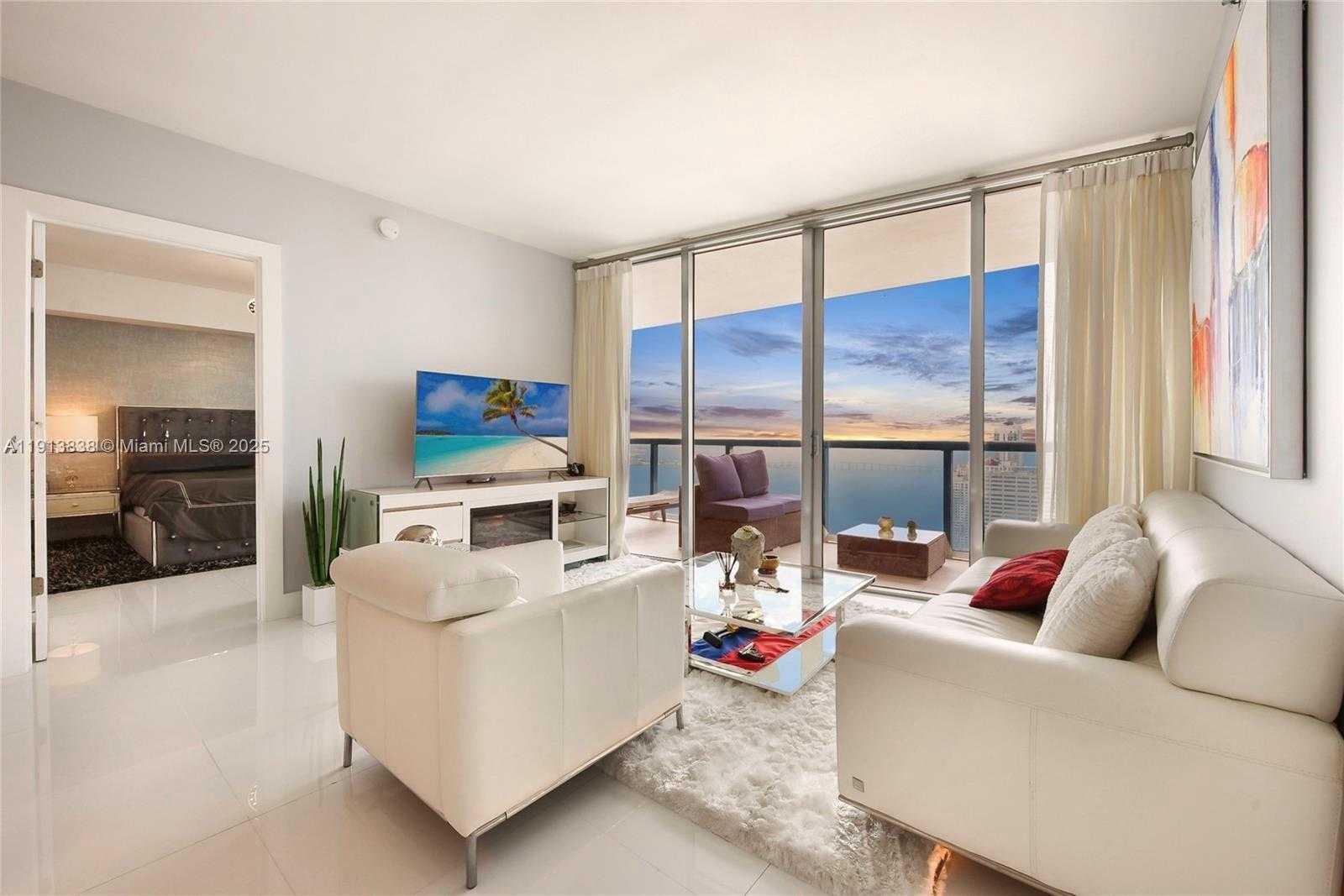 Small Image of 495 BRICKELL AVE #4505, Miami Number 4
