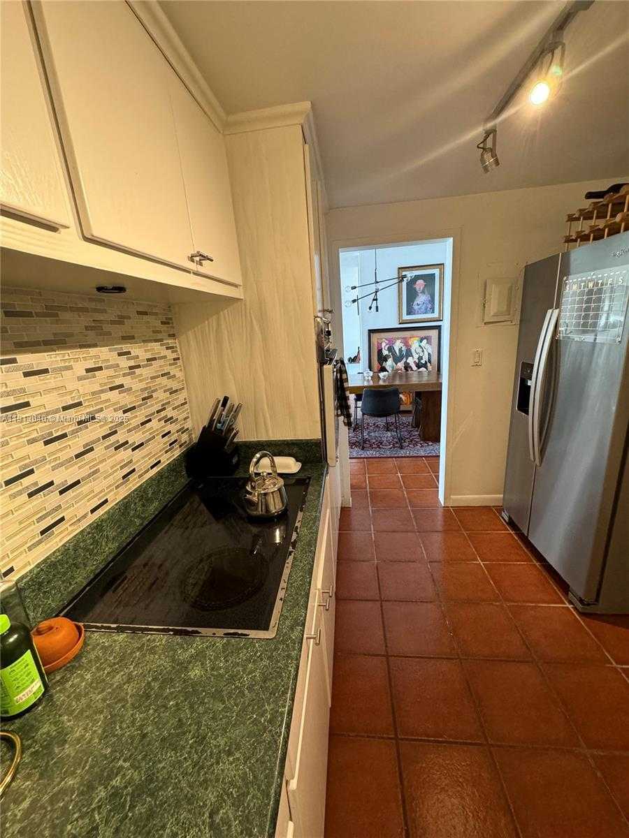 Small Image of 2451 BRICKELL AVE #16U, Miami Number 12