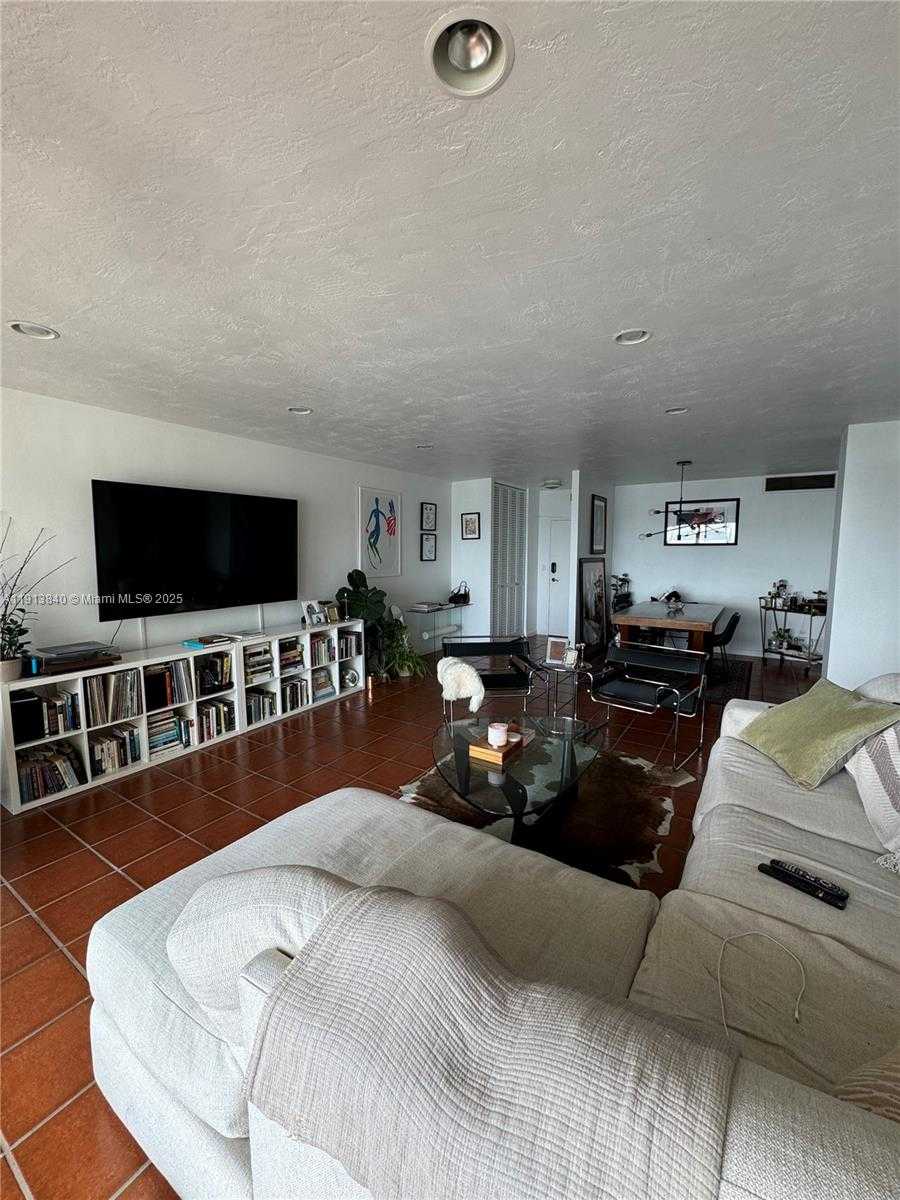 Small Image of 2451 BRICKELL AVE #16U, Miami Number 15