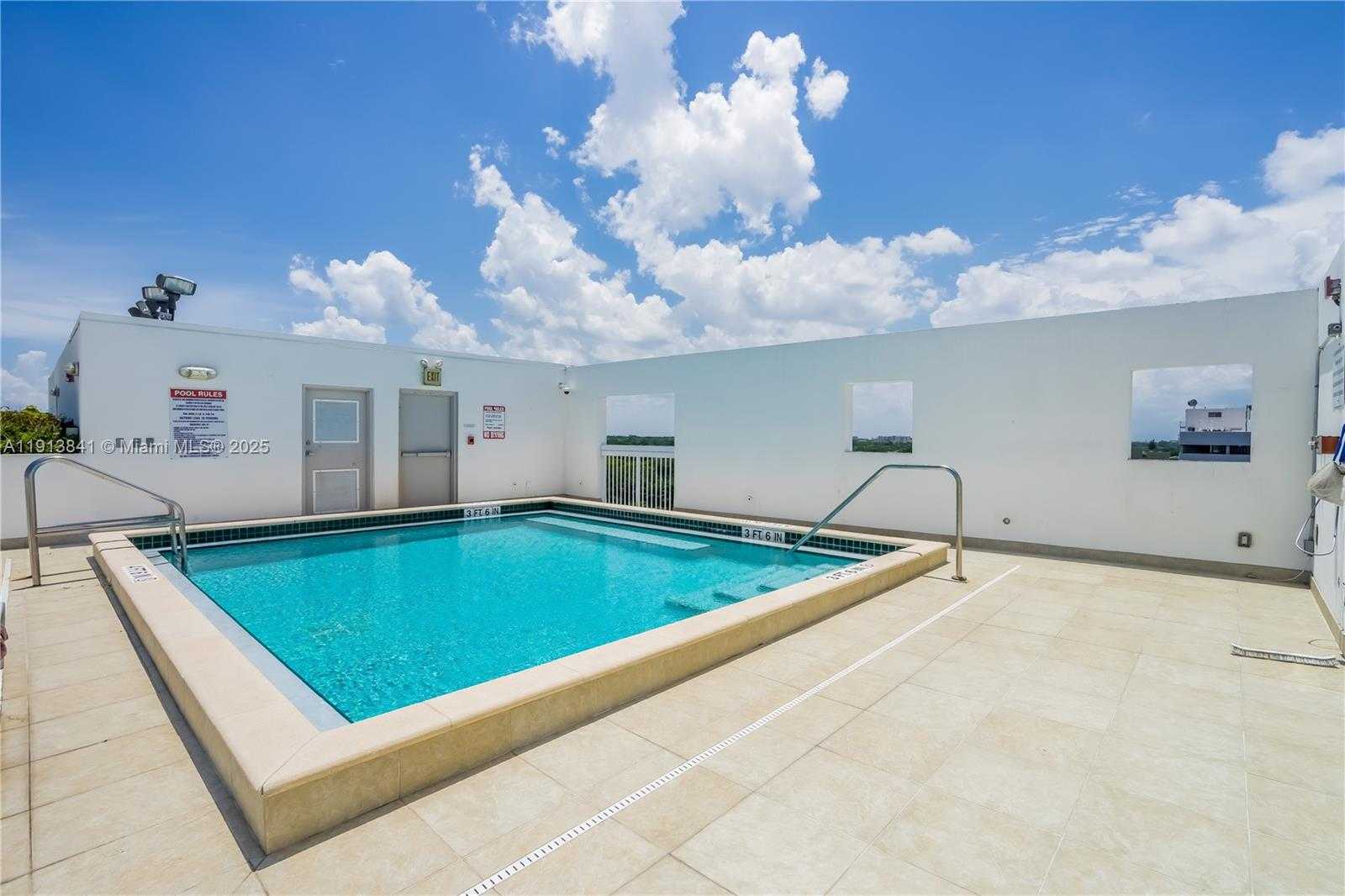 Small Image of 2769 COCONUT AVE #2769, Coconut Grove Number 12