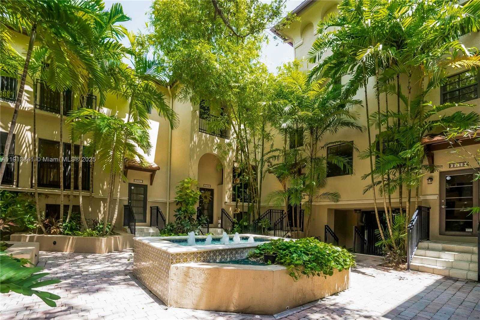 Small Image of 2769 COCONUT AVE #2769, Coconut Grove Number 13