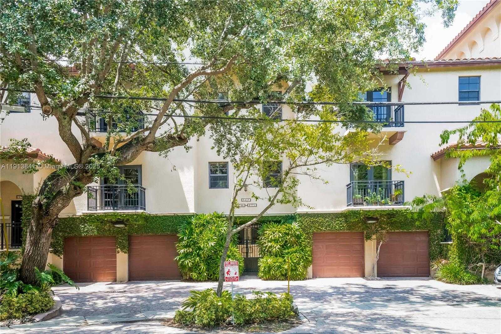 Small Image of 2769 COCONUT AVE #2769, Coconut Grove Number 14