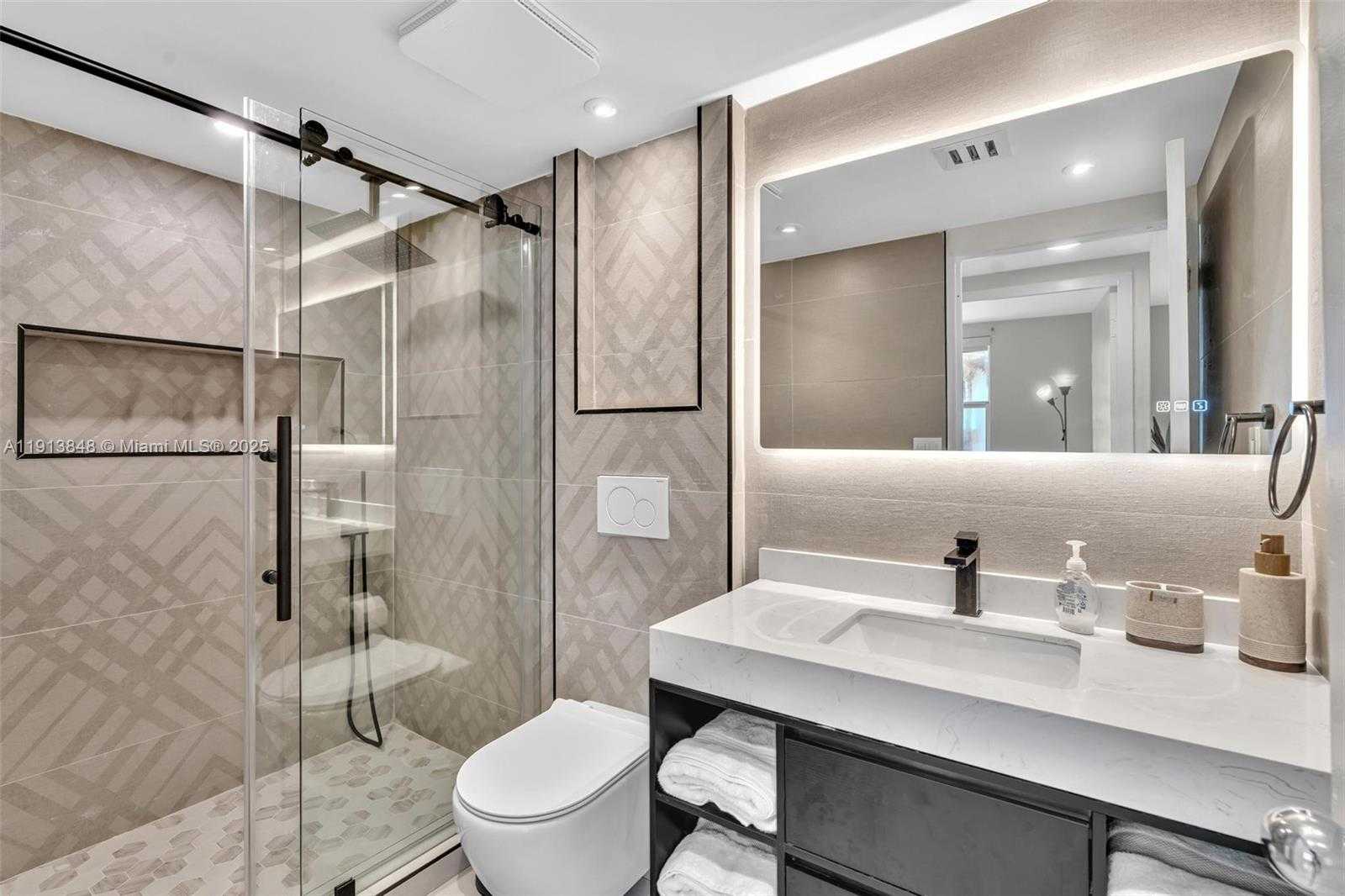 Small Image of 9195 COLLINS AVE #303, Surfside Number 4