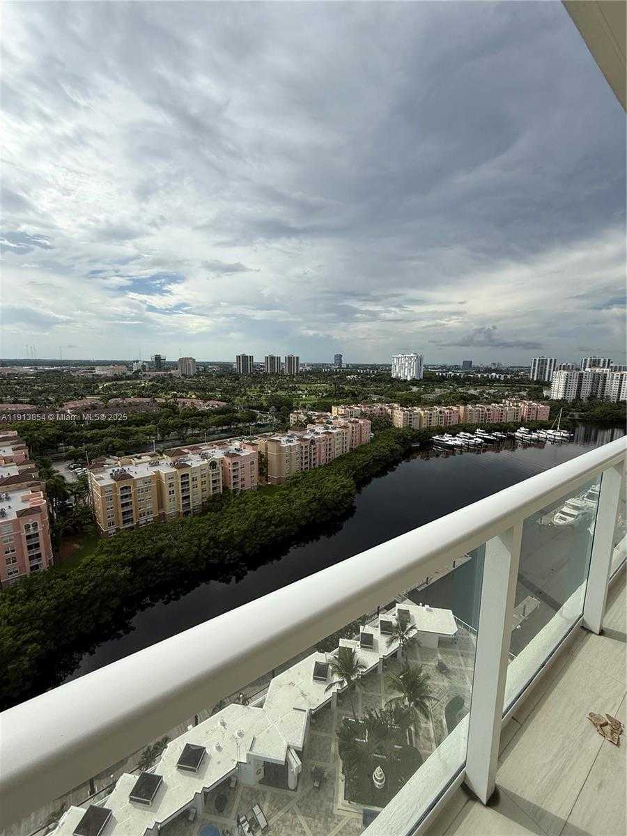 Small Image of 19500 EAST TURNBERRY WAY #18D, Aventura Number 11