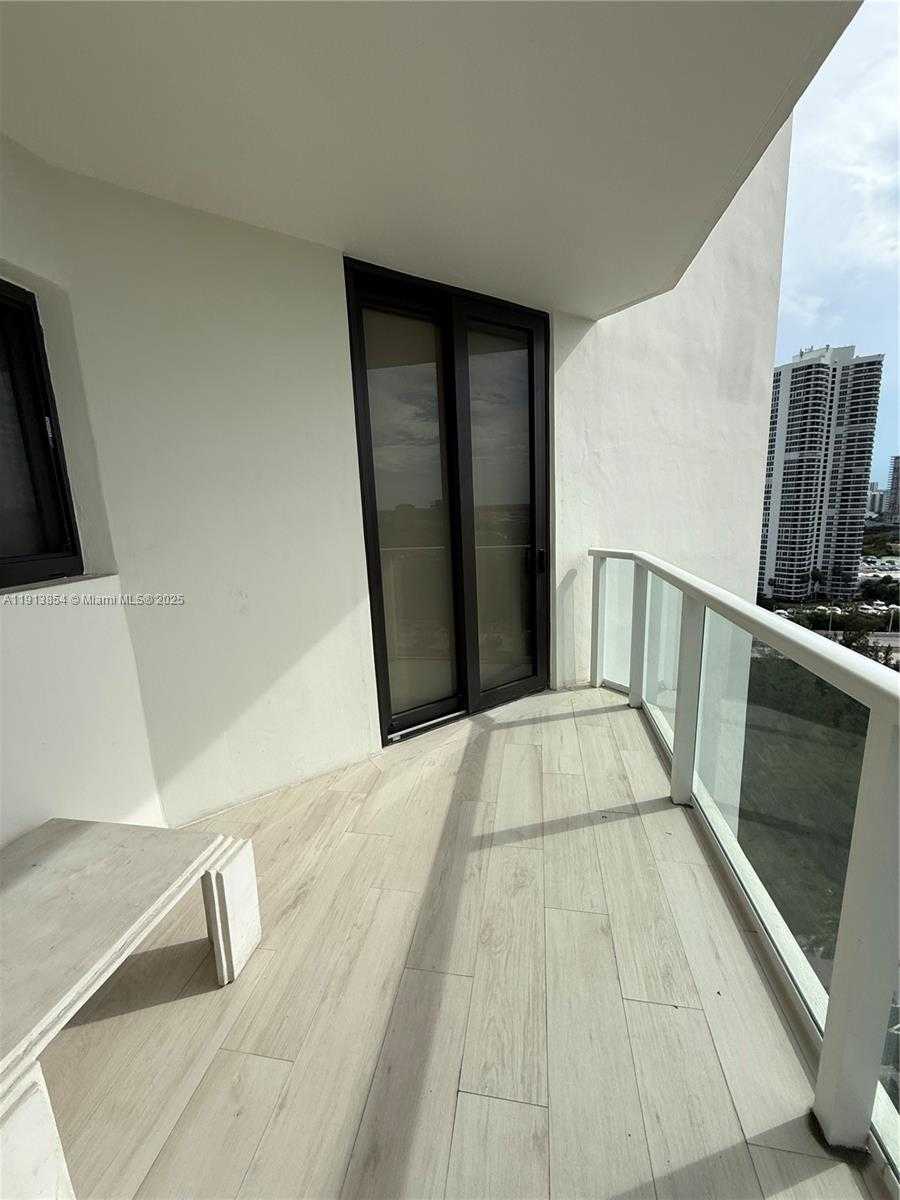 Small Image of 19500 EAST TURNBERRY WAY #18D, Aventura Number 12