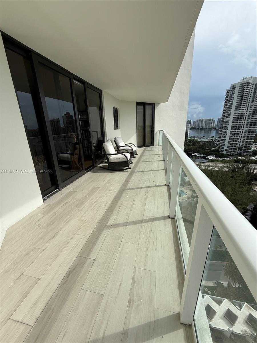 Small Image of 19500 EAST TURNBERRY WAY #18D, Aventura Number 13