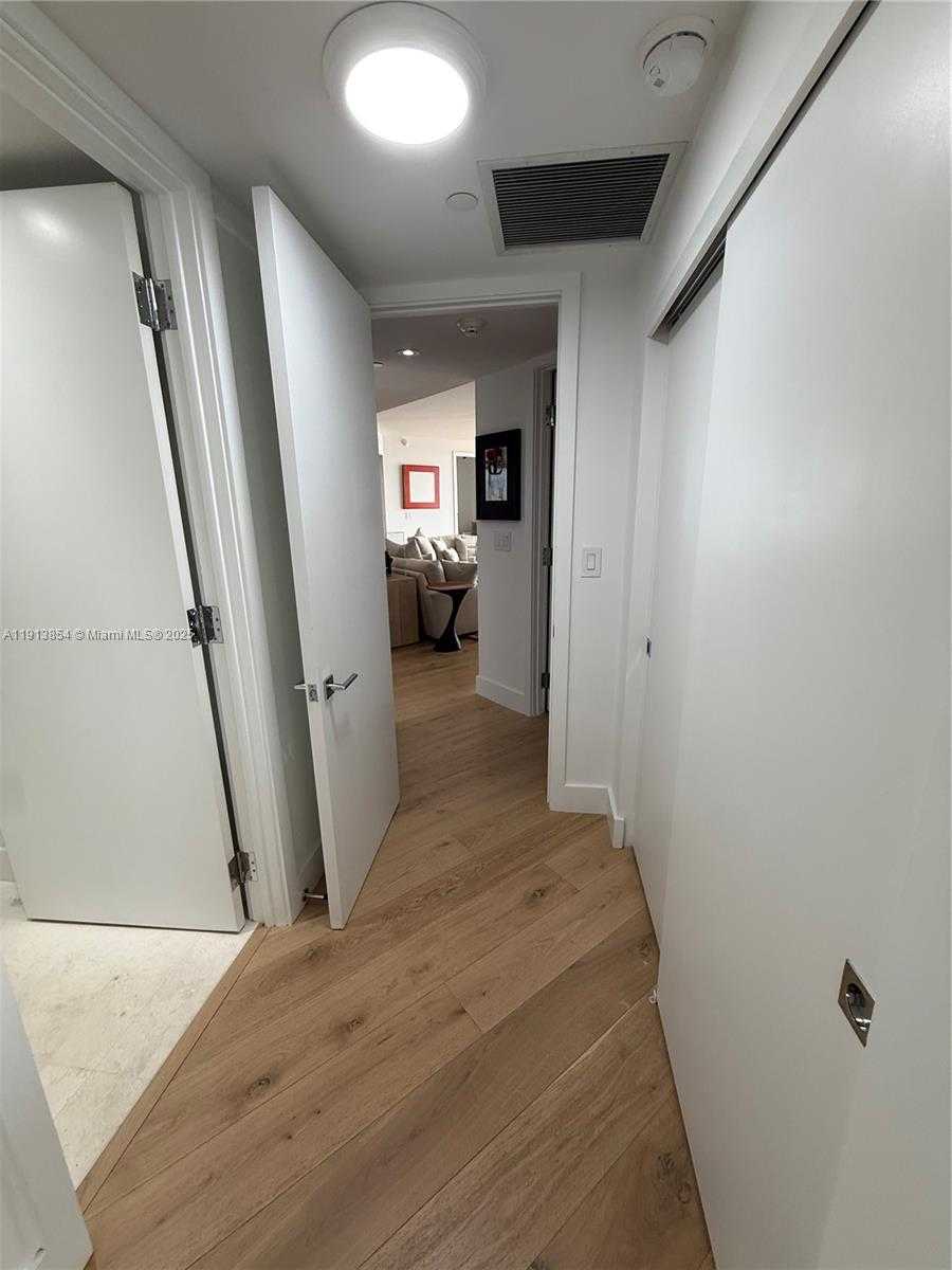 Small Image of 19500 EAST TURNBERRY WAY #18D, Aventura Number 17