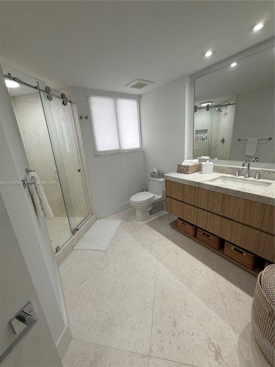 Small Image of 19500 EAST TURNBERRY WAY #18D, Aventura Number 23