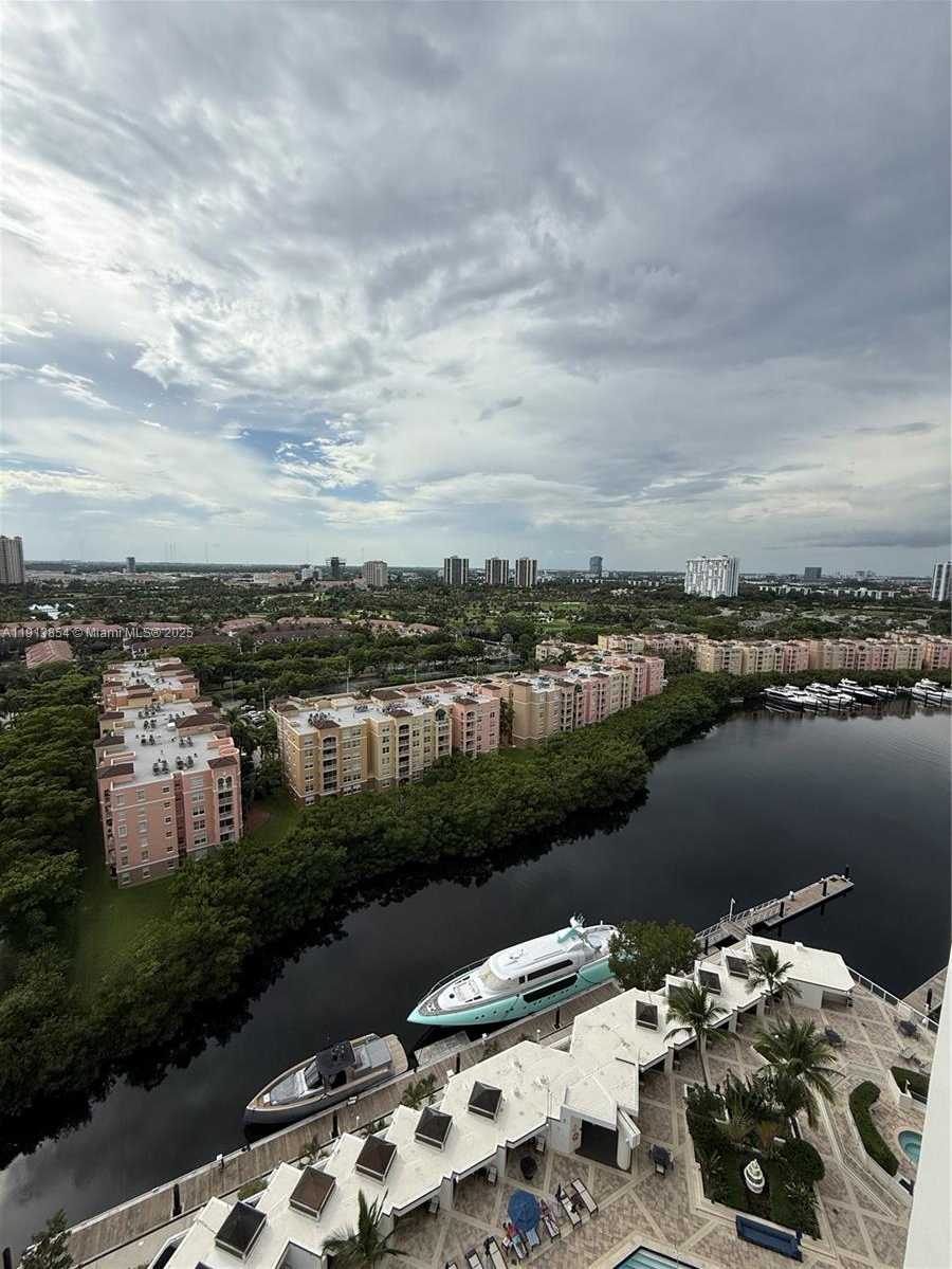 Small Image of 19500 EAST TURNBERRY WAY #18D, Aventura Number 27
