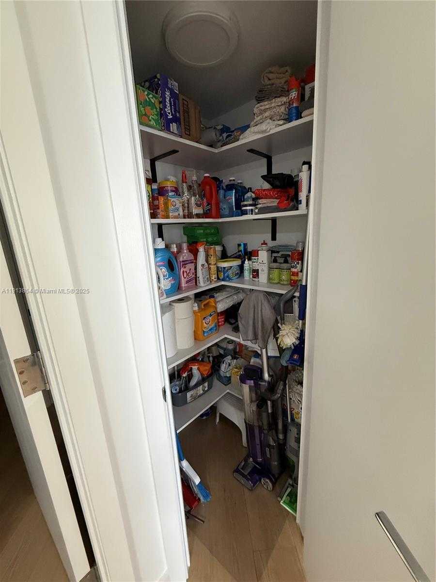 Small Image of 19500 EAST TURNBERRY WAY #18D, Aventura Number 28