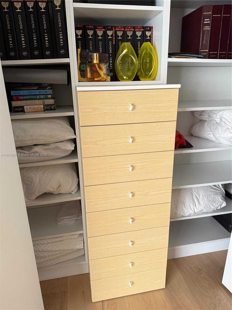 Small Image of 19500 EAST TURNBERRY WAY #18D, Aventura Number 30