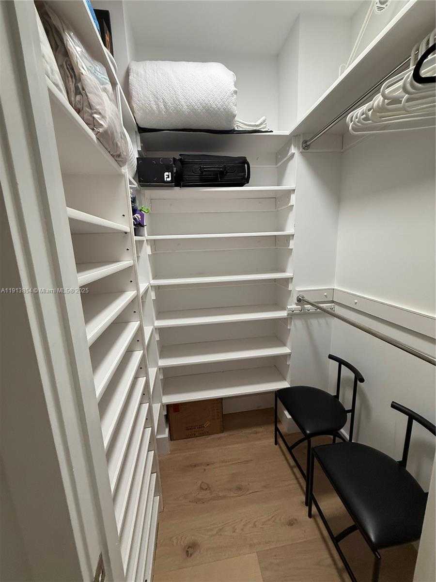 Small Image of 19500 EAST TURNBERRY WAY #18D, Aventura Number 9