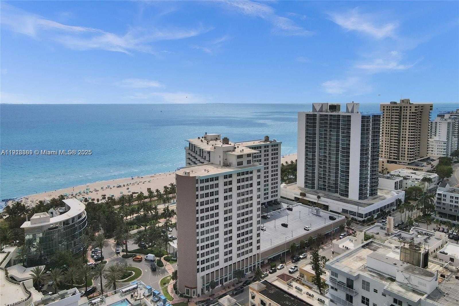 Small Image of 2899 COLLINS AVE #1121, Miami Beach Number 11