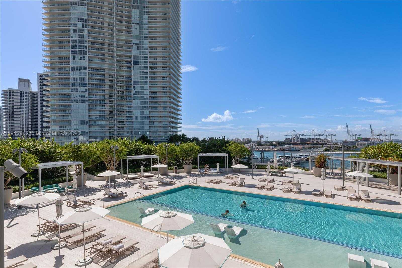 Small Image of 500 ALTON RD #802, Miami Beach Number 23