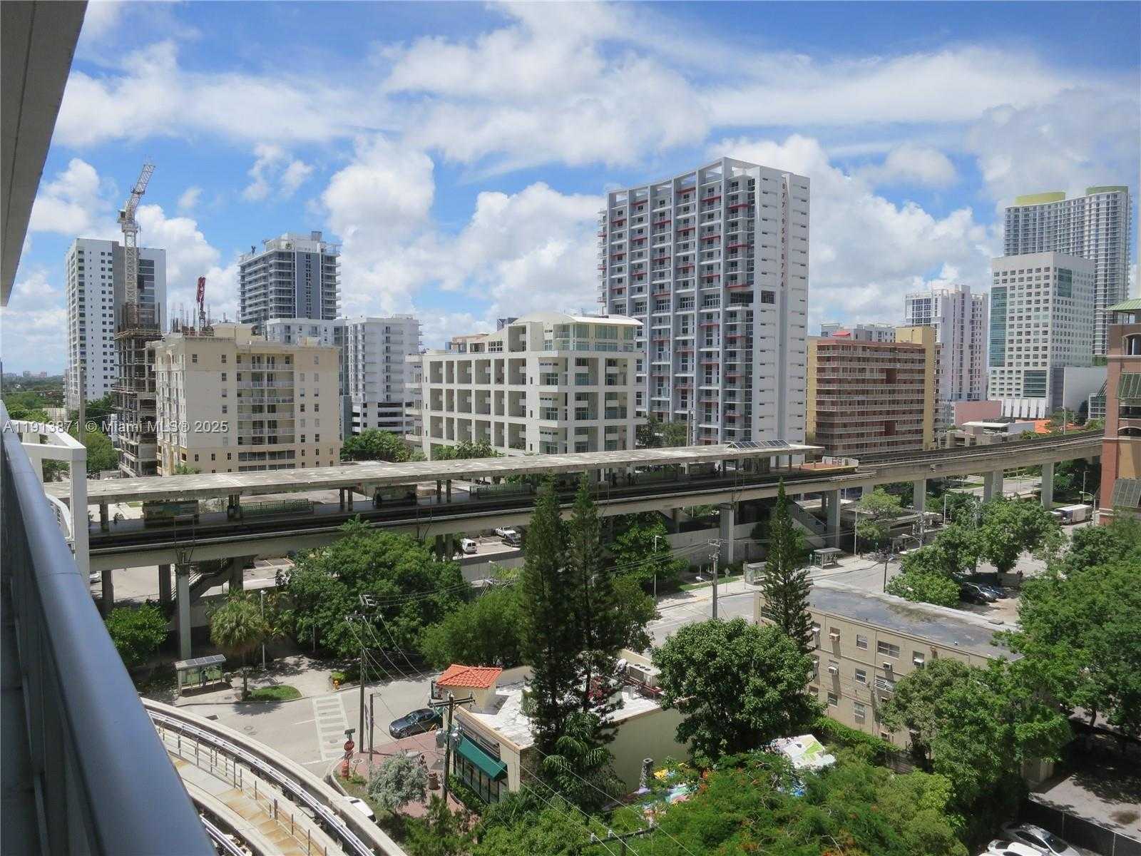 Small Image of 1111 SOUTH WEST 1 AV #1024-N, Miami Number 12