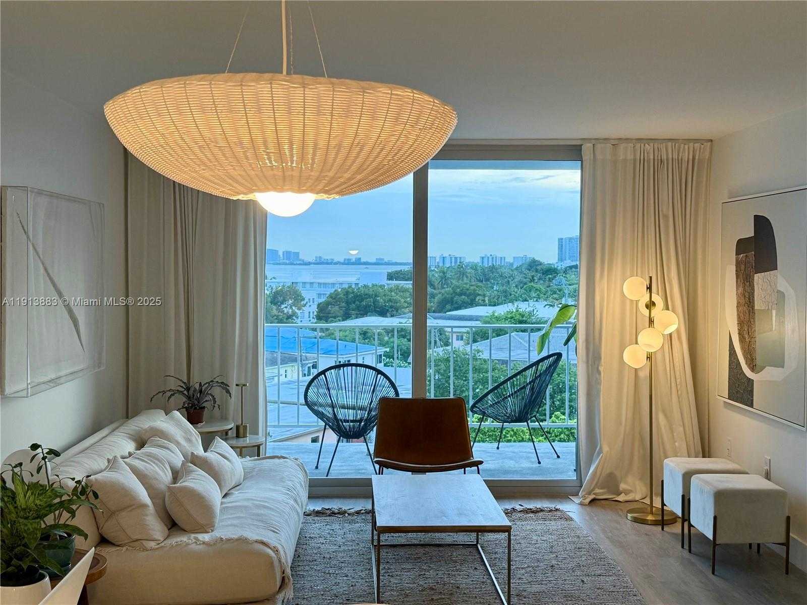 Small Image of 6900 BAY DR #6A, Miami Beach Number 2