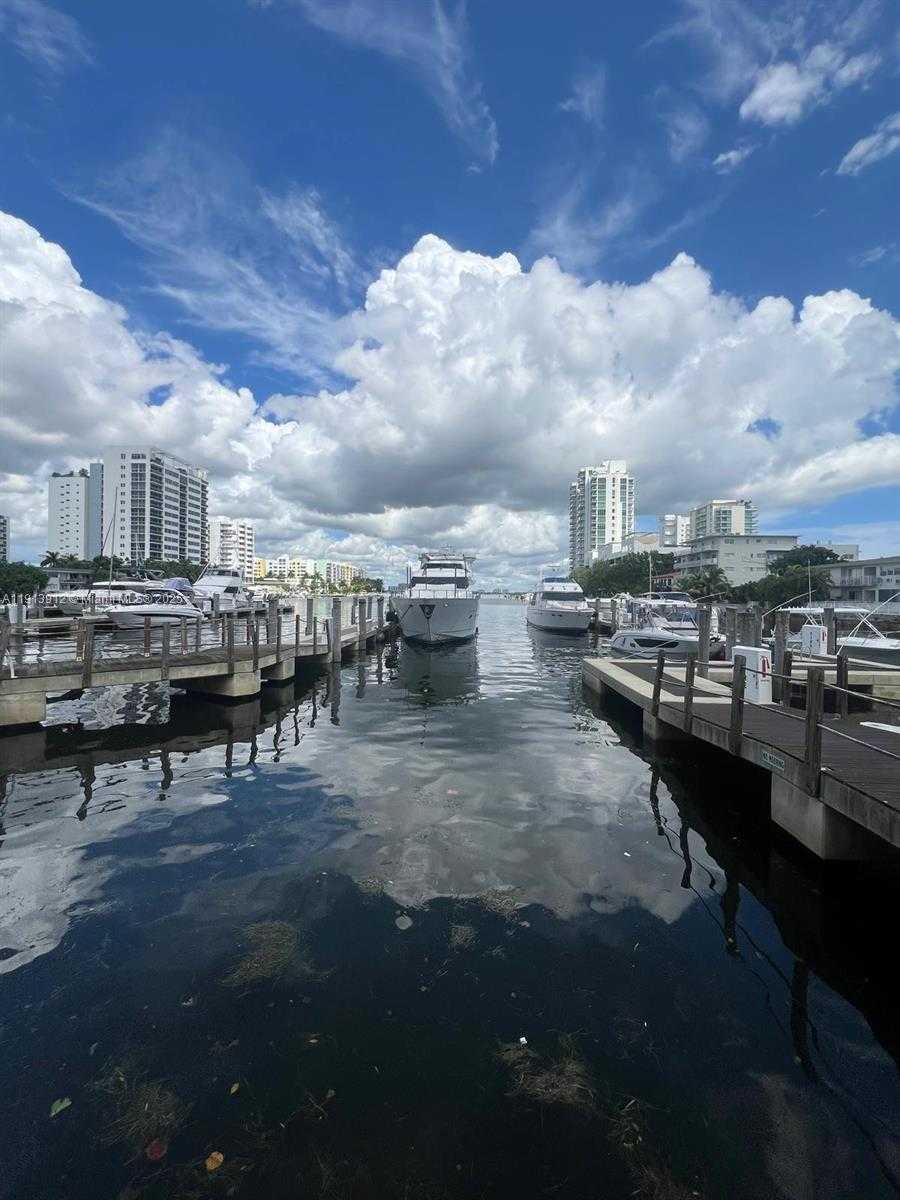 Small Image of 7910 HARBOR ISLAND DR #1202, North Bay Village Number 35