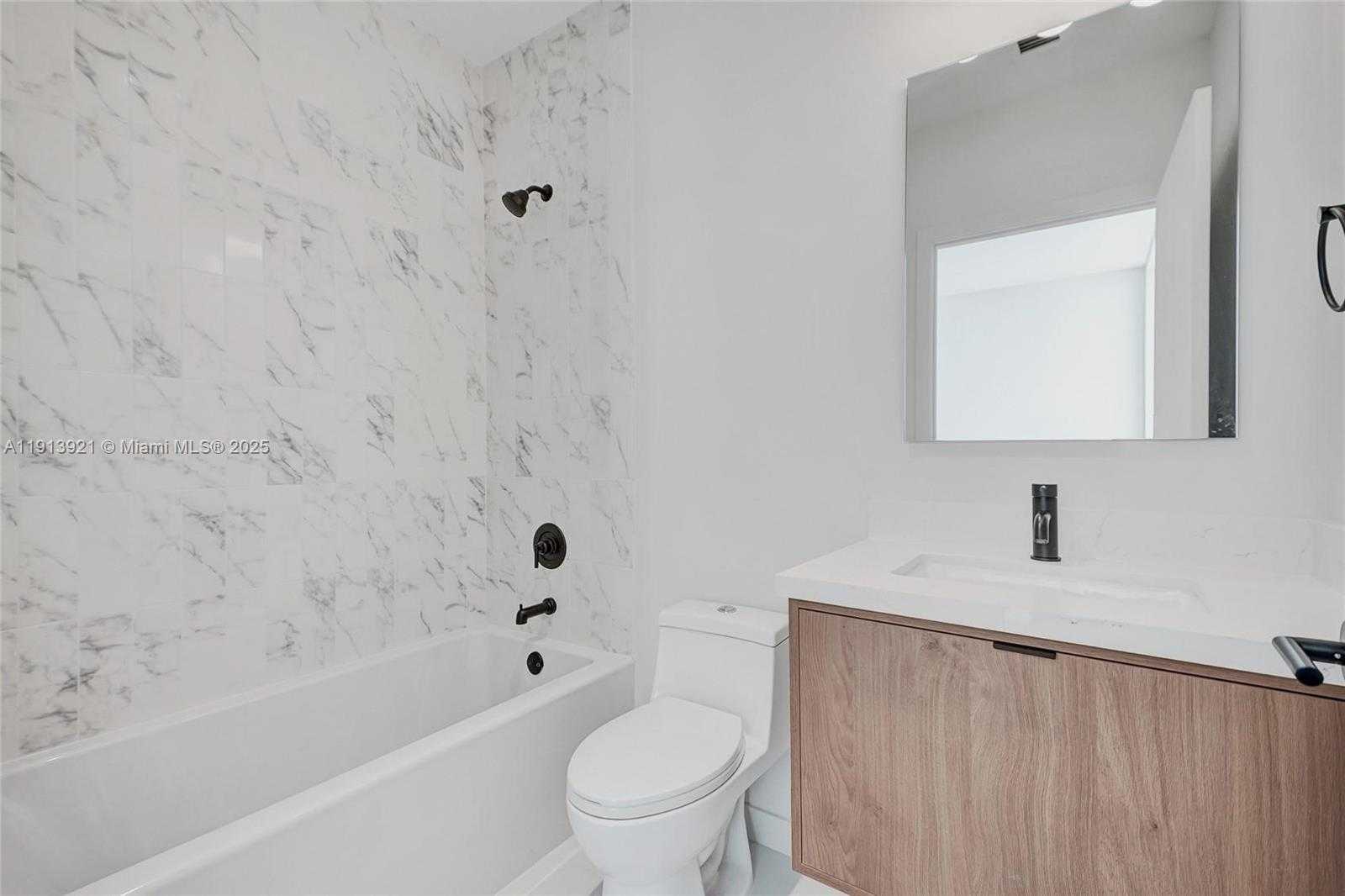 Small Image of 529 NORTH EAST 61ST ST, Miami Number 13