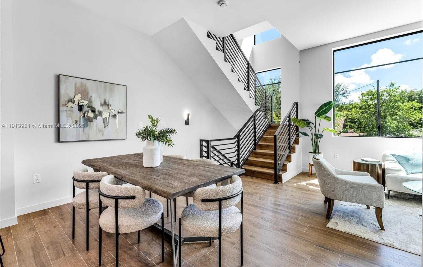 Small Image of 529 NORTH EAST 61ST ST, Miami Number 6