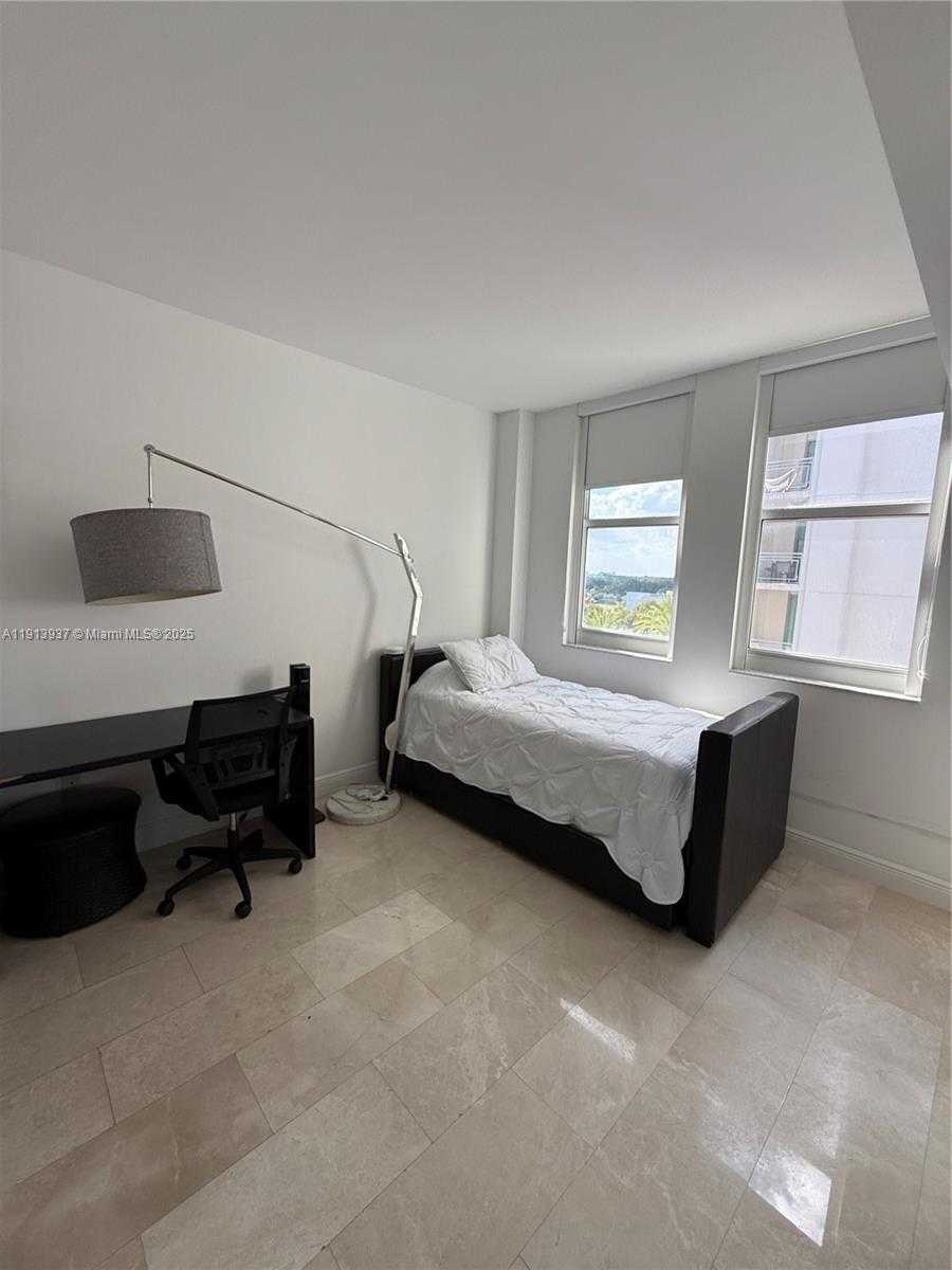 Small Image of 4100 SALZEDO ST #811, Coral Gables Number 20