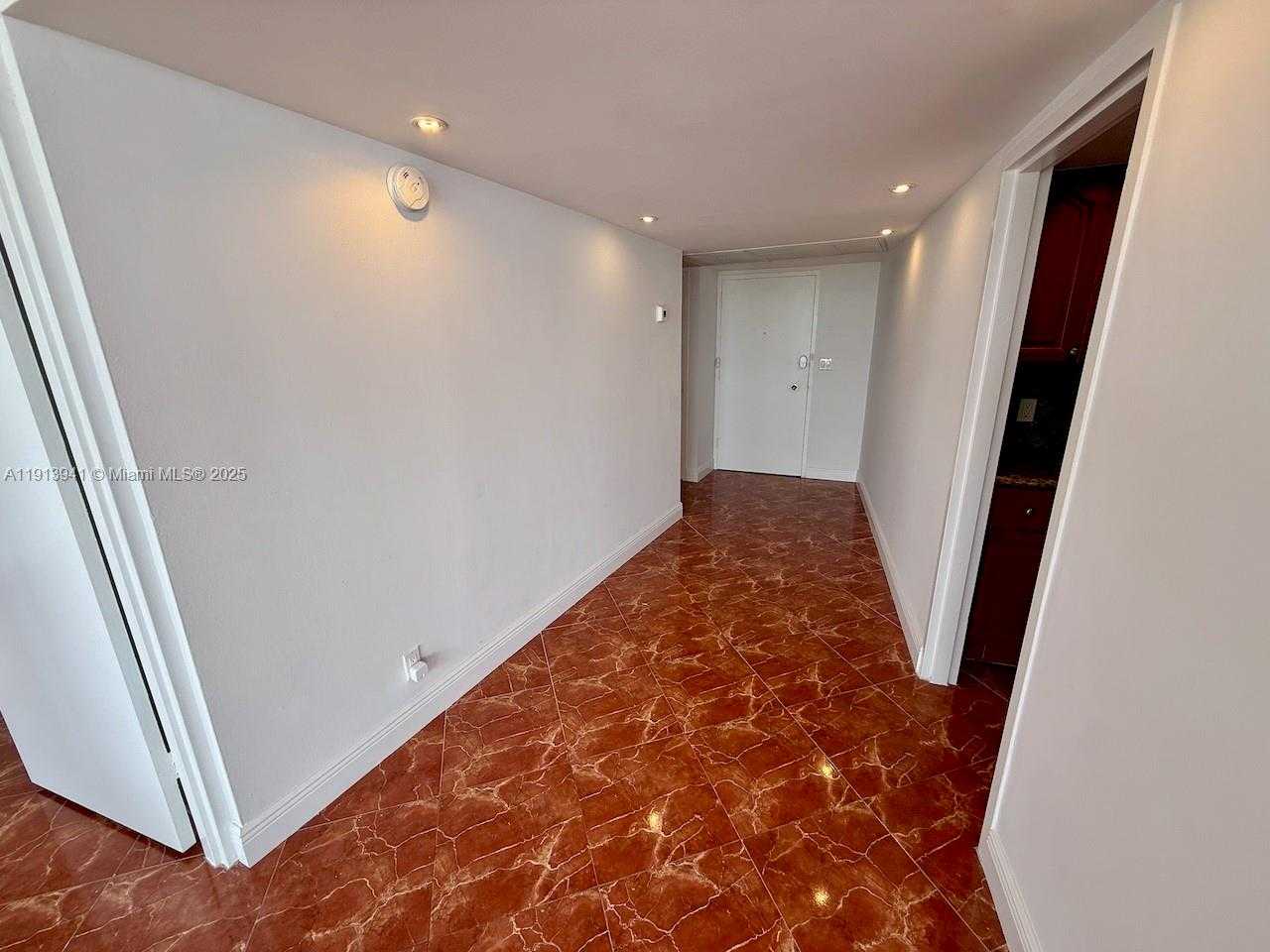 Small Image of 900 BAY DR #419, Miami Beach Number 19