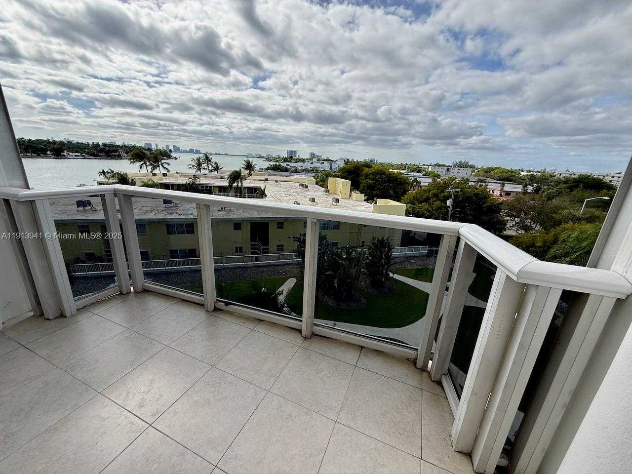 Small Image of 900 BAY DR #419, Miami Beach Number 22