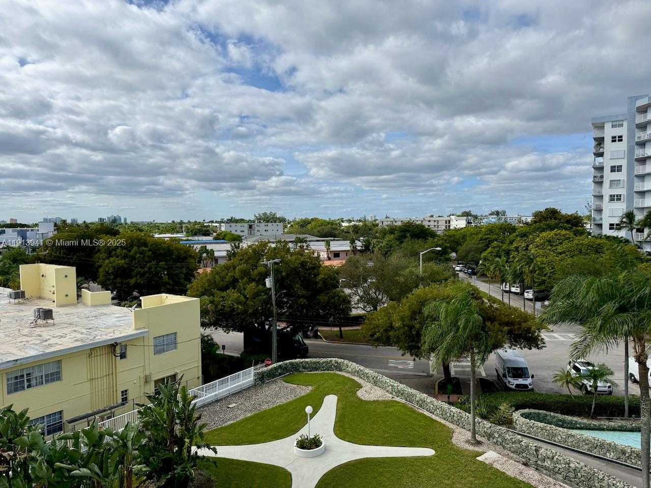 Small Image of 900 BAY DR #419, Miami Beach Number 24