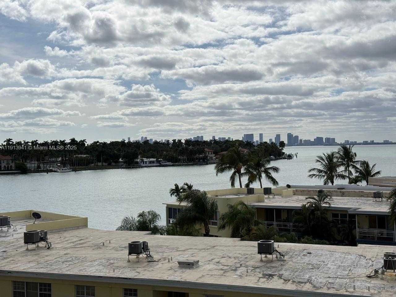 Small Image of 900 BAY DR #419, Miami Beach Number 25