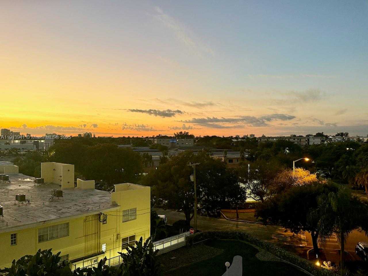 Small Image of 900 BAY DR #419, Miami Beach Number 46