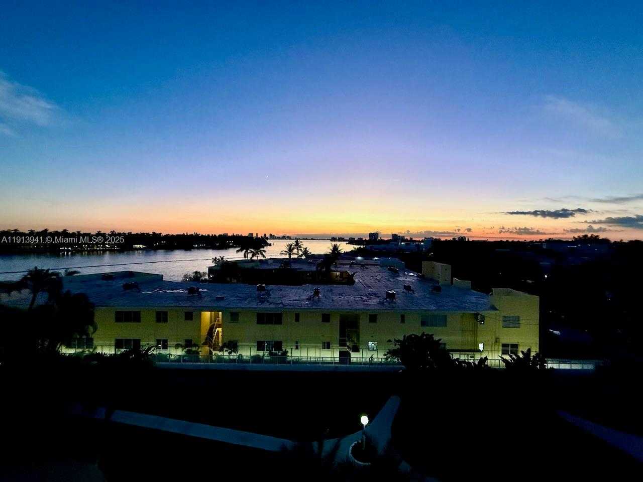 Small Image of 900 BAY DR #419, Miami Beach Number 47