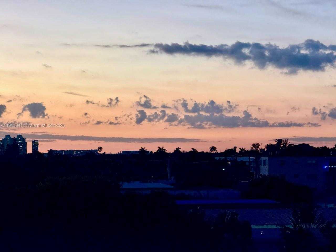 Small Image of 900 BAY DR #419, Miami Beach Number 48