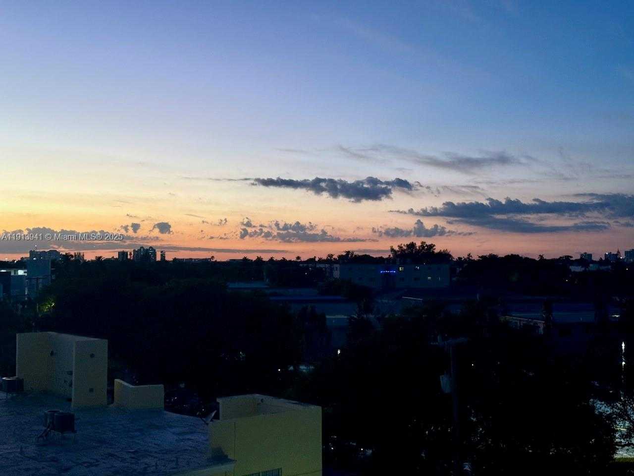 Small Image of 900 BAY DR #419, Miami Beach Number 49